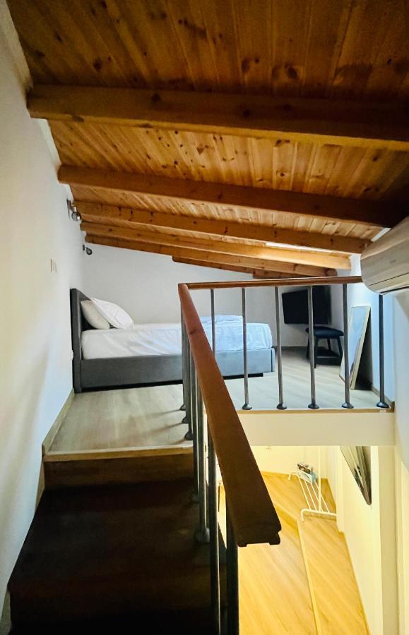 Τwisted Loft Apartment Kavala Bagian luar foto